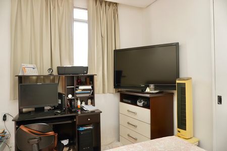 Quarto 2 de apartamento para alugar com 2 quartos, 58m² em Maria Virgínia, Belo Horizonte