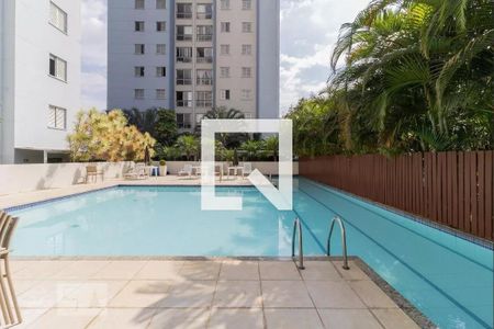 Apartamento à venda com 65m², 3 quartos e 2 vagas Apartamento à venda com 65m², 3 quartos e 2 vagasPiscina