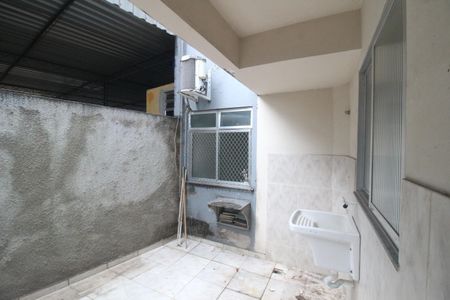 Apartamento para alugar com 77m², 2 quartos e sem vagaÁrea de Serviço