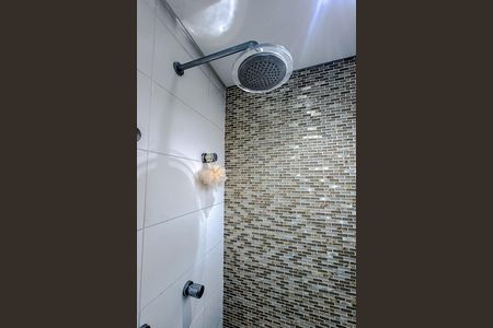 Apartamento à venda com 220m², 3 quartos e 3 vagas Apartamento à venda com 220m², 3 quartos e 3 vagasBanheiro da Suíte 1