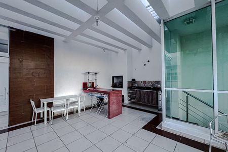 Apartamento à venda com 220m², 3 quartos e 3 vagas Apartamento à venda com 220m², 3 quartos e 3 vagasÁrea gourmet