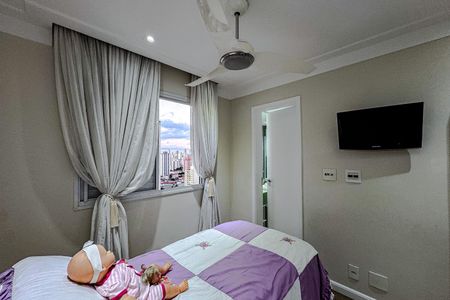 Apartamento à venda com 220m², 3 quartos e 3 vagas Apartamento à venda com 220m², 3 quartos e 3 vagasQuarto 2 - Suíte