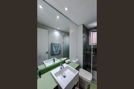 Apartamento à venda com 220m², 3 quartos e 3 vagas Apartamento à venda com 220m², 3 quartos e 3 vagasBanheiro da Suíte 2