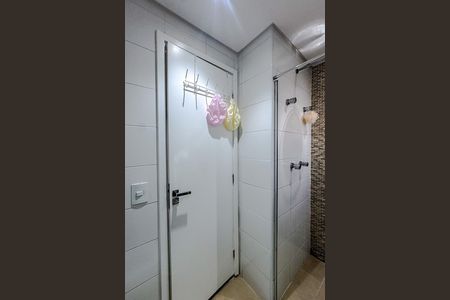 Apartamento à venda com 220m², 3 quartos e 3 vagas Apartamento à venda com 220m², 3 quartos e 3 vagasBanheiro da Suíte 1