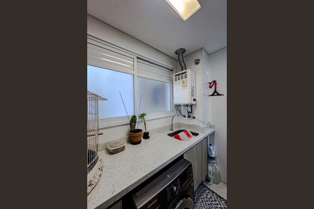 Apartamento à venda com 220m², 3 quartos e 3 vagas Apartamento à venda com 220m², 3 quartos e 3 vagasÁrea de Serviço