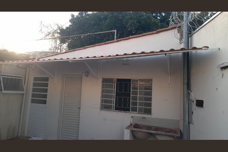 Casa para alugar com 45m², 1 quarto e sem vaga Casa para alugar com 45m², 1 quarto e sem vagaFachada