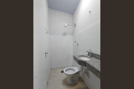 Casa para alugar com 45m², 1 quarto e sem vaga Casa para alugar com 45m², 1 quarto e sem vagaBanheiro
