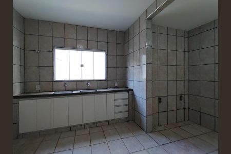 Casa para alugar com 300m², 6 quartos e 2 vagasCozinha