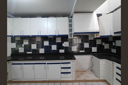 Cozinha de casa para alugar com 4 quartos, 220m² em Lídice, Uberlândia