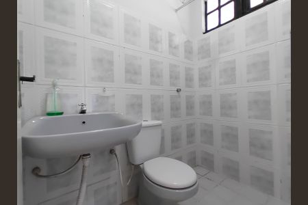 Casa para alugar com 220m², 4 quartos e 2 vagas