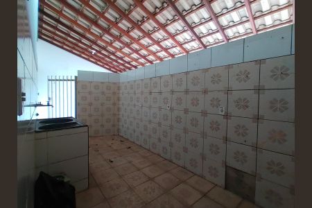 Casa para alugar com 220m², 4 quartos e 2 vagas