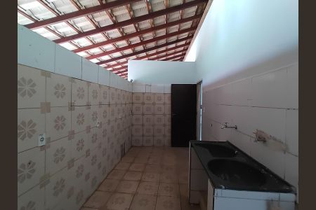 Casa para alugar com 220m², 4 quartos e 2 vagas