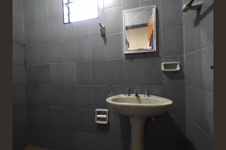 Casa para alugar com 140m², 3 quartos e 2 vagas