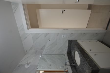 Apartamento para alugar com 70m², 2 quartos e 2 vagasBanheiro da Suíte
