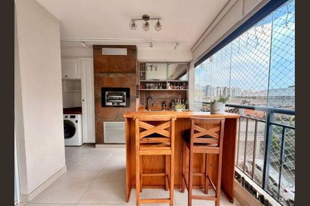 Apartamento à venda com 94m², 3 quartos e 2 vagas Apartamento à venda com 94m², 3 quartos e 2 vagasCozinha