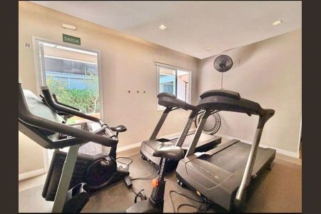 Apartamento à venda com 94m², 3 quartos e 2 vagas Apartamento à venda com 94m², 3 quartos e 2 vagasAcademia