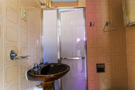 Apartamento à venda com 36m², 2 quartos e sem vaga Apartamento à venda com 36m², 2 quartos e sem vagaBanheiro
