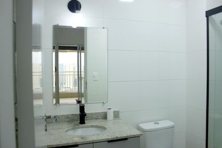 Banheiro de kitnet/studio para alugar com 1 quarto, 32m² em Picanço, Guarulhos