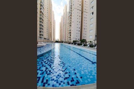 Apartamento para alugar com 83m², 2 quartos e 2 vagas Apartamento para alugar com 83m², 2 quartos e 2 vagasÁrea comum - Piscina