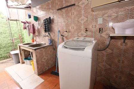 Casa à venda com 156m², 3 quartos e 2 vagasÁrea de Serviço