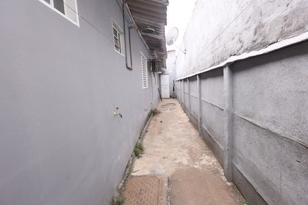 Casa à venda com 156m², 3 quartos e 2 vagasCorredor Externo