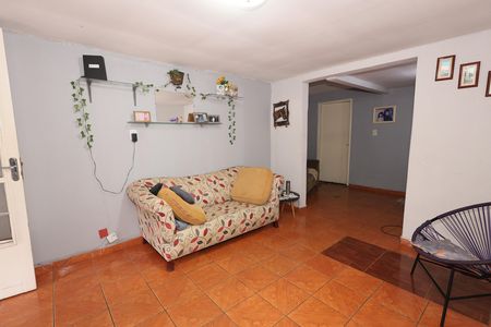 Sala 1 de casa à venda com 3 quartos, 156m² em Vila Uniao, Goiânia