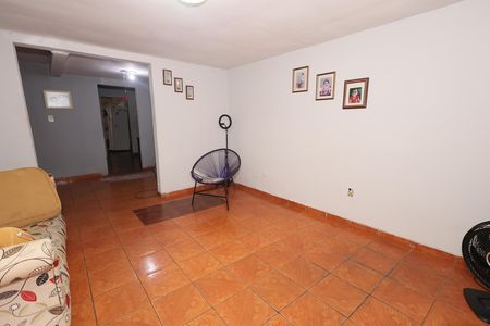 Sala 1 de casa à venda com 3 quartos, 156m² em Vila Uniao, Goiânia