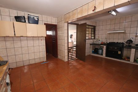 Casa à venda com 156m², 3 quartos e 2 vagasCozinha