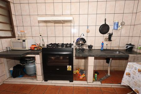 Casa à venda com 156m², 3 quartos e 2 vagasCozinha