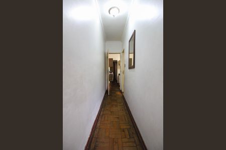 Casa para alugar com 150m², 3 quartos e 2 vagasCorredor 