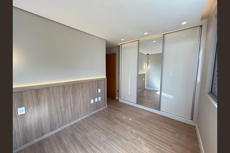 Apartamento para alugar com 74m², 2 quartos e 2 vagas