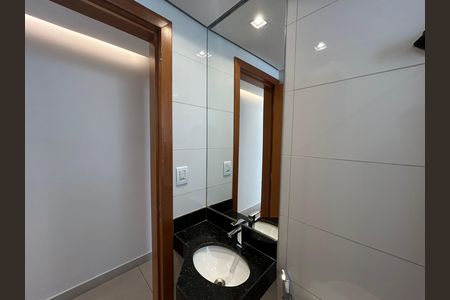 Apartamento para alugar com 74m², 2 quartos e 2 vagas