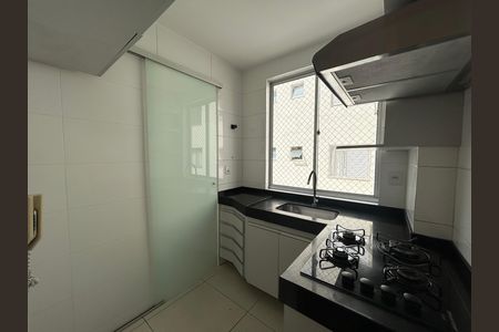 Apartamento para alugar com 74m², 2 quartos e 2 vagas