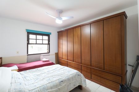 Casa à venda com 3 quartos, 131m² em Vila Rosa, São Paulo