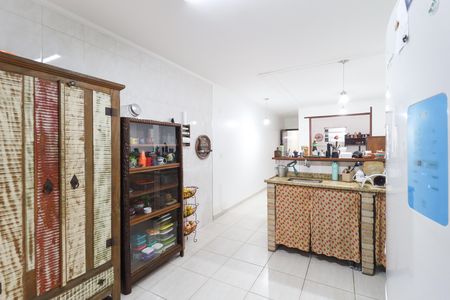 Casa à venda com 131m², 3 quartos e 1 vaga