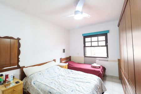 Casa à venda com 3 quartos, 131m² em Vila Rosa, São Paulo
