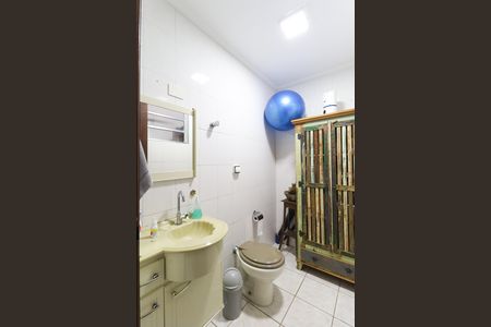 Casa à venda com 131m², 3 quartos e 1 vaga