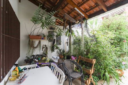 Casa à venda com 131m², 3 quartos e 1 vaga