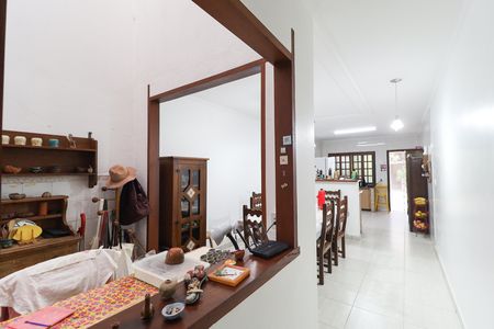 Casa à venda com 131m², 3 quartos e 1 vaga