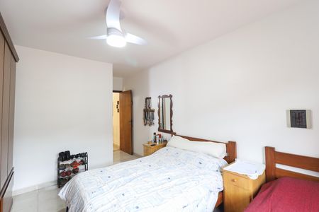 Casa à venda com 3 quartos, 131m² em Vila Rosa, São Paulo