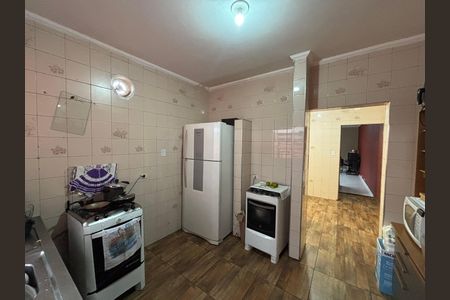 Cozinha de casa à venda com 3 quartos, 170m² em Jardim Santo Elias, São Paulo