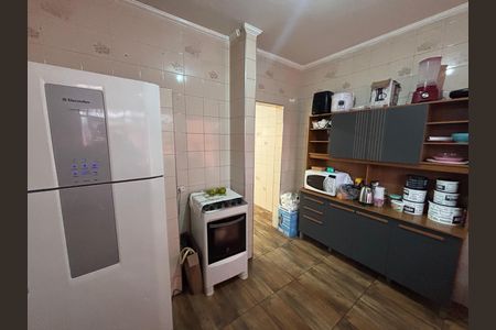 Casa à venda com 170m², 3 quartos e 2 vagas Casa à venda com 170m², 3 quartos e 2 vagasCozinha