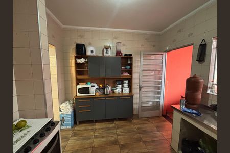 Casa à venda com 170m², 3 quartos e 2 vagas Casa à venda com 170m², 3 quartos e 2 vagasCozinha