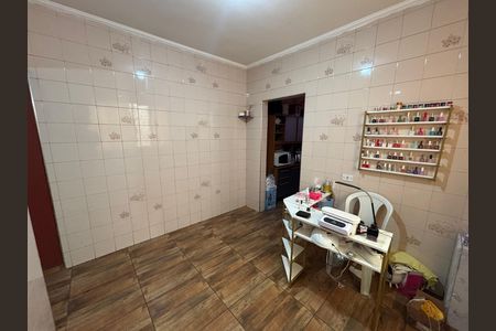 Casa à venda com 170m², 3 quartos e 2 vagas Casa à venda com 170m², 3 quartos e 2 vagasSala de Jantar