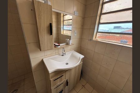 Casa à venda com 170m², 3 quartos e 2 vagas Casa à venda com 170m², 3 quartos e 2 vagasBanheiro