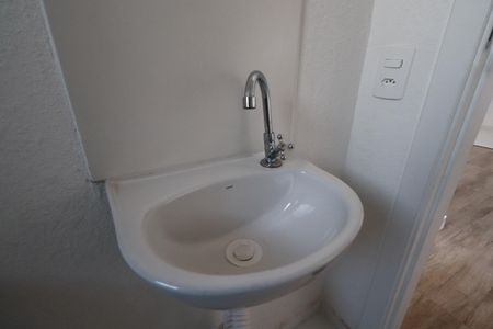 Apartamento para alugar com 42m², 2 quartos e sem vagaBanheiro