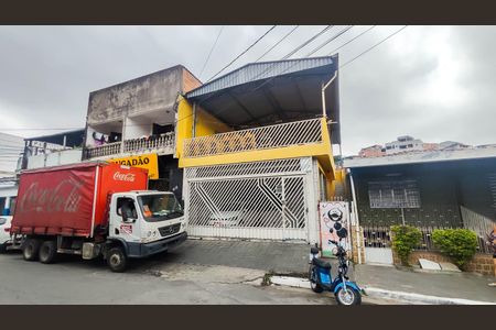 Casa para alugar com 250m², 6 quartos e 2 vagas Casa para alugar com 250m², 6 quartos e 2 vagasFachada