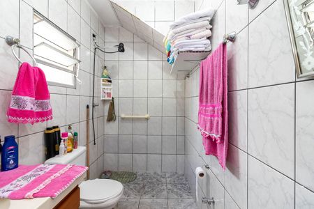 Banheiro da Suíte de casa para alugar com 6 quartos, 250m² em Vila Dionisia, São Paulo