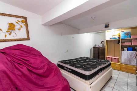Casa para alugar com 250m², 6 quartos e 2 vagas Casa para alugar com 250m², 6 quartos e 2 vagasQuarto 2