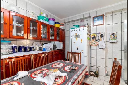 Casa para alugar com 250m², 6 quartos e 2 vagas Casa para alugar com 250m², 6 quartos e 2 vagasCozinha